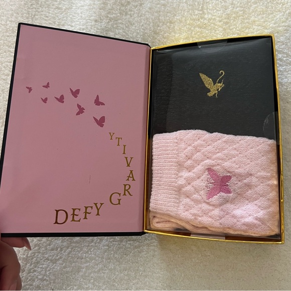 WICKED x Target Sock Set of 2 - NEW IN BOX FITS WOMENS 4-10 - Picture 4 of 5